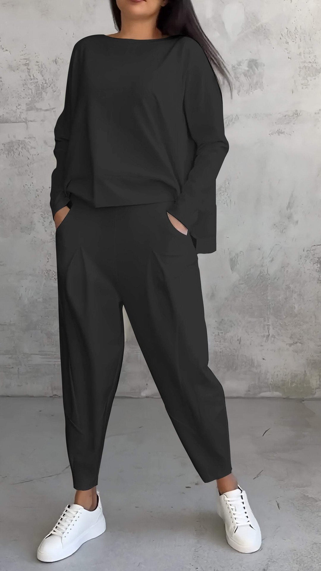 Kilkenny -  Casual Jumpsuit with Crew Neck and Long Sleeves